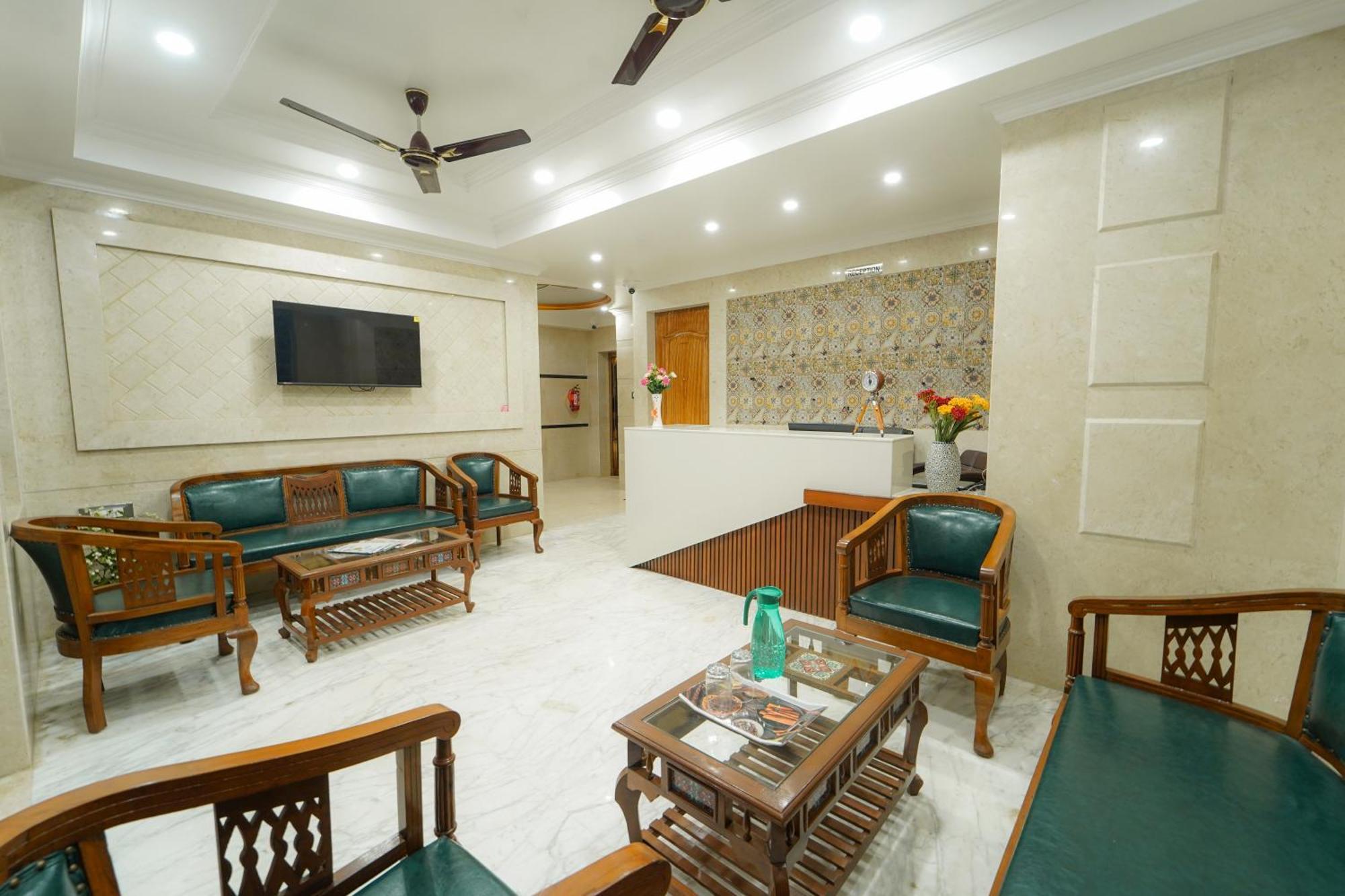 Hotel Bright Star Mahabaleshwar Ngoại thất bức ảnh