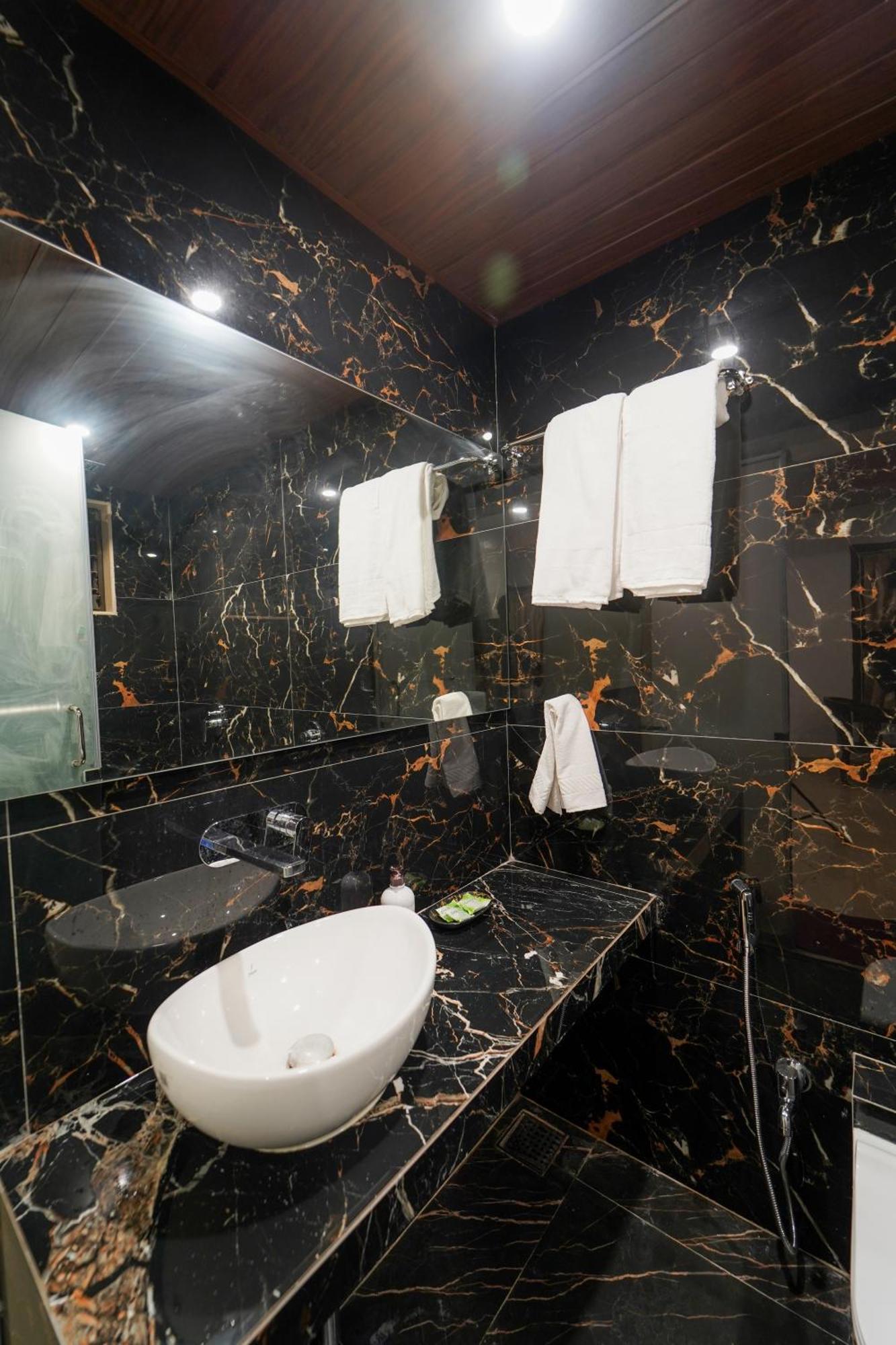 Hotel Bright Star Mahabaleshwar Ngoại thất bức ảnh