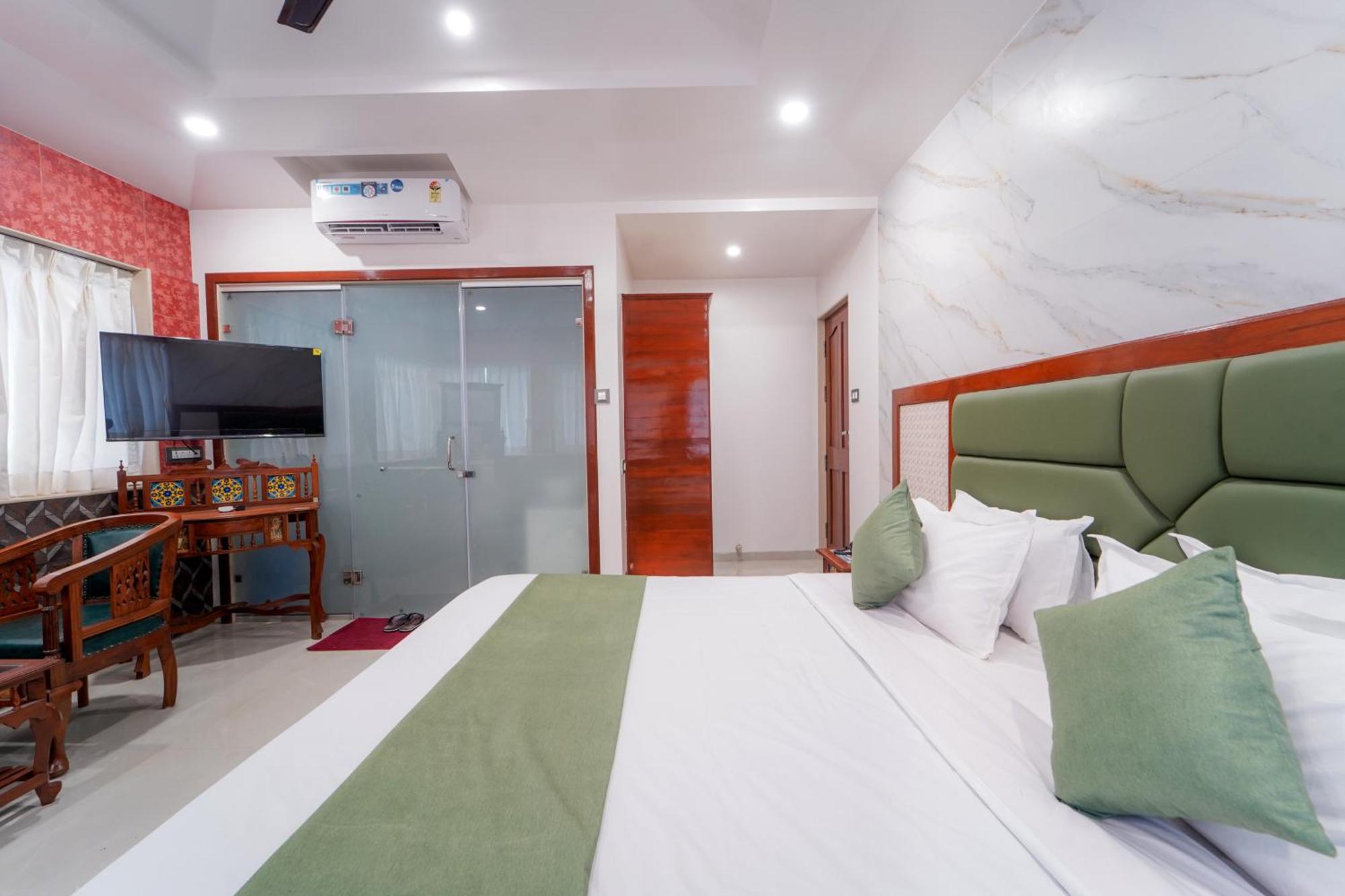 Hotel Bright Star Mahabaleshwar Ngoại thất bức ảnh