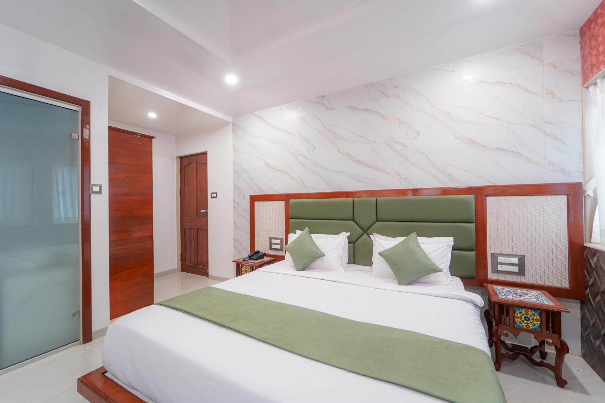 Hotel Bright Star Mahabaleshwar Ngoại thất bức ảnh