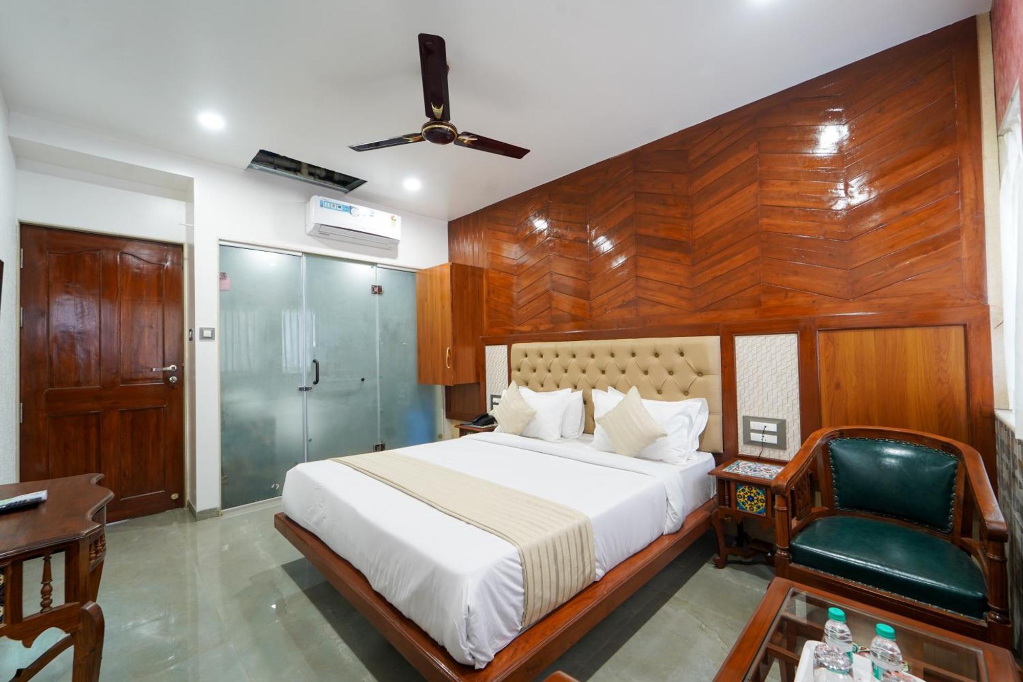 Hotel Bright Star Mahabaleshwar Ngoại thất bức ảnh