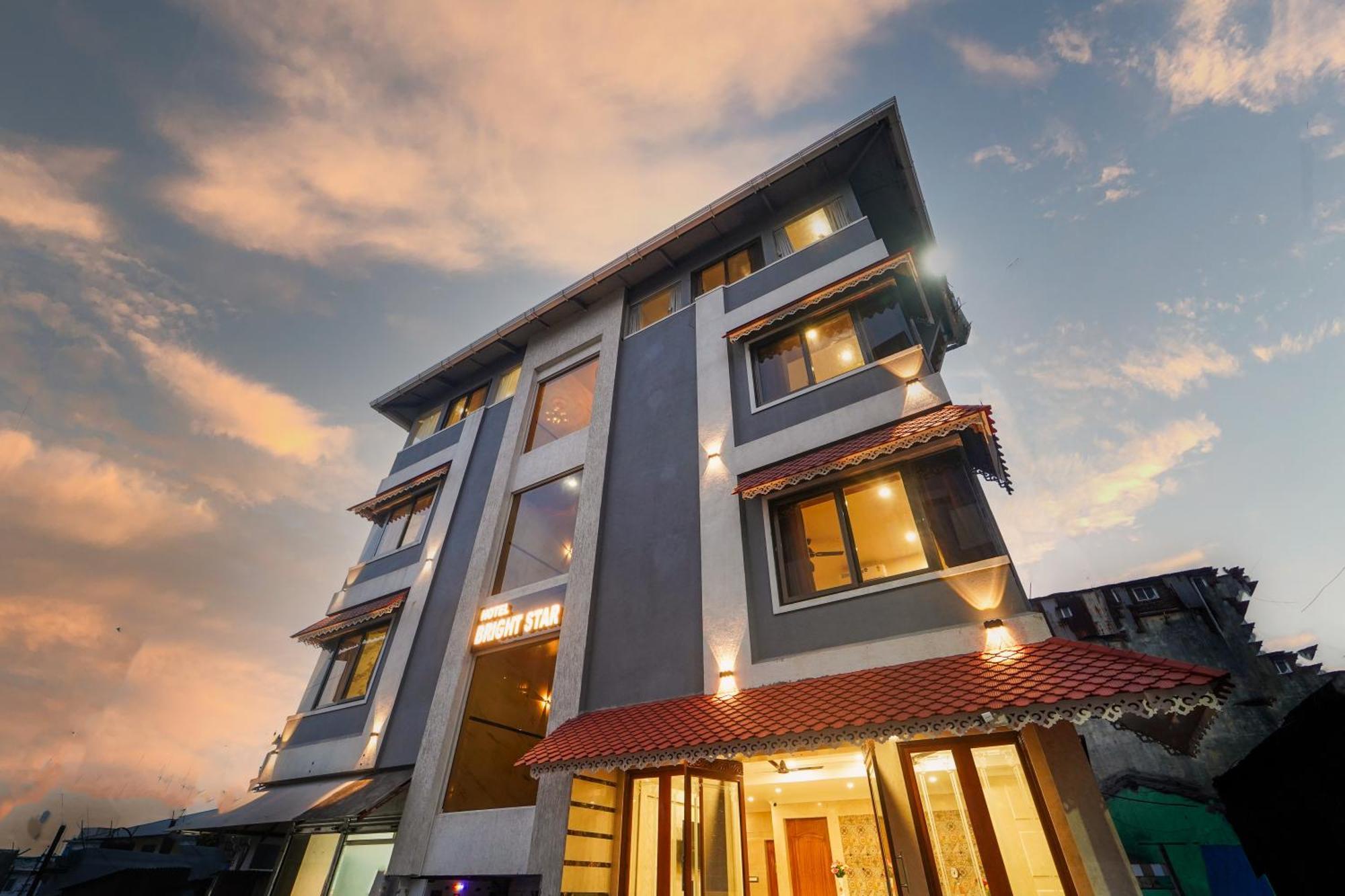 Hotel Bright Star Mahabaleshwar Ngoại thất bức ảnh